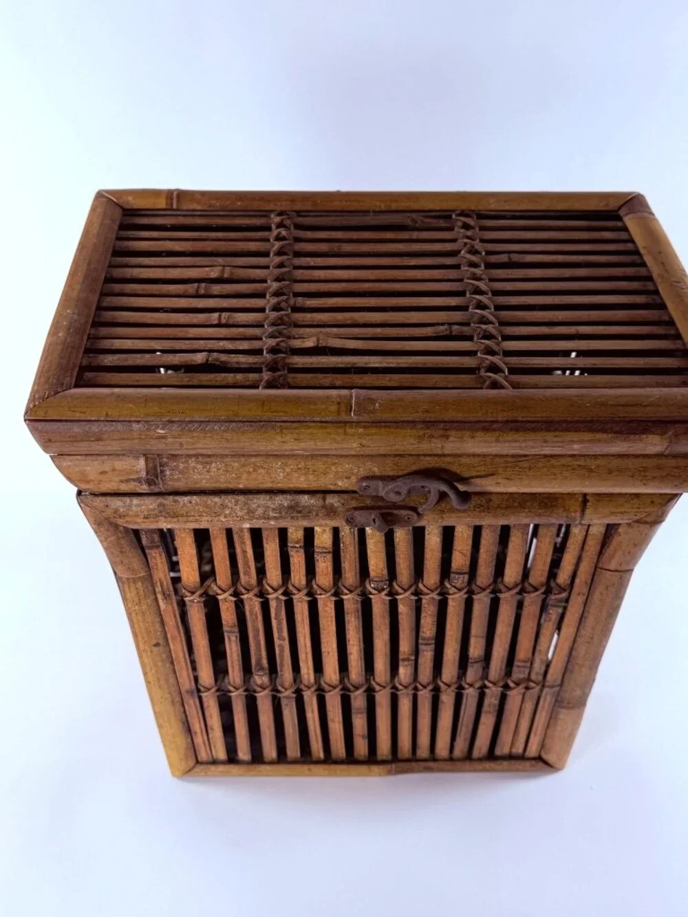 Bamboo & Wood Lattice Storage Box W/Hinged Lid Metal Clasp Wall Clips 14 in Tall